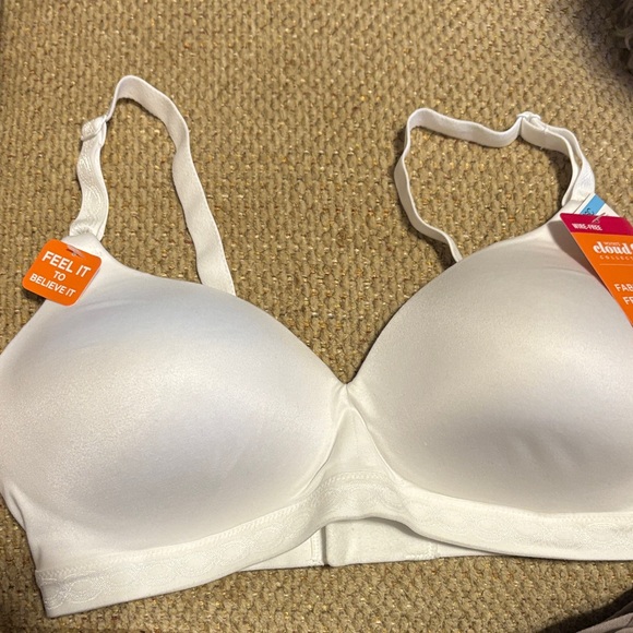 NWT Warners wire free cloud 9 collection.  Size 36C - Picture 1 of 6